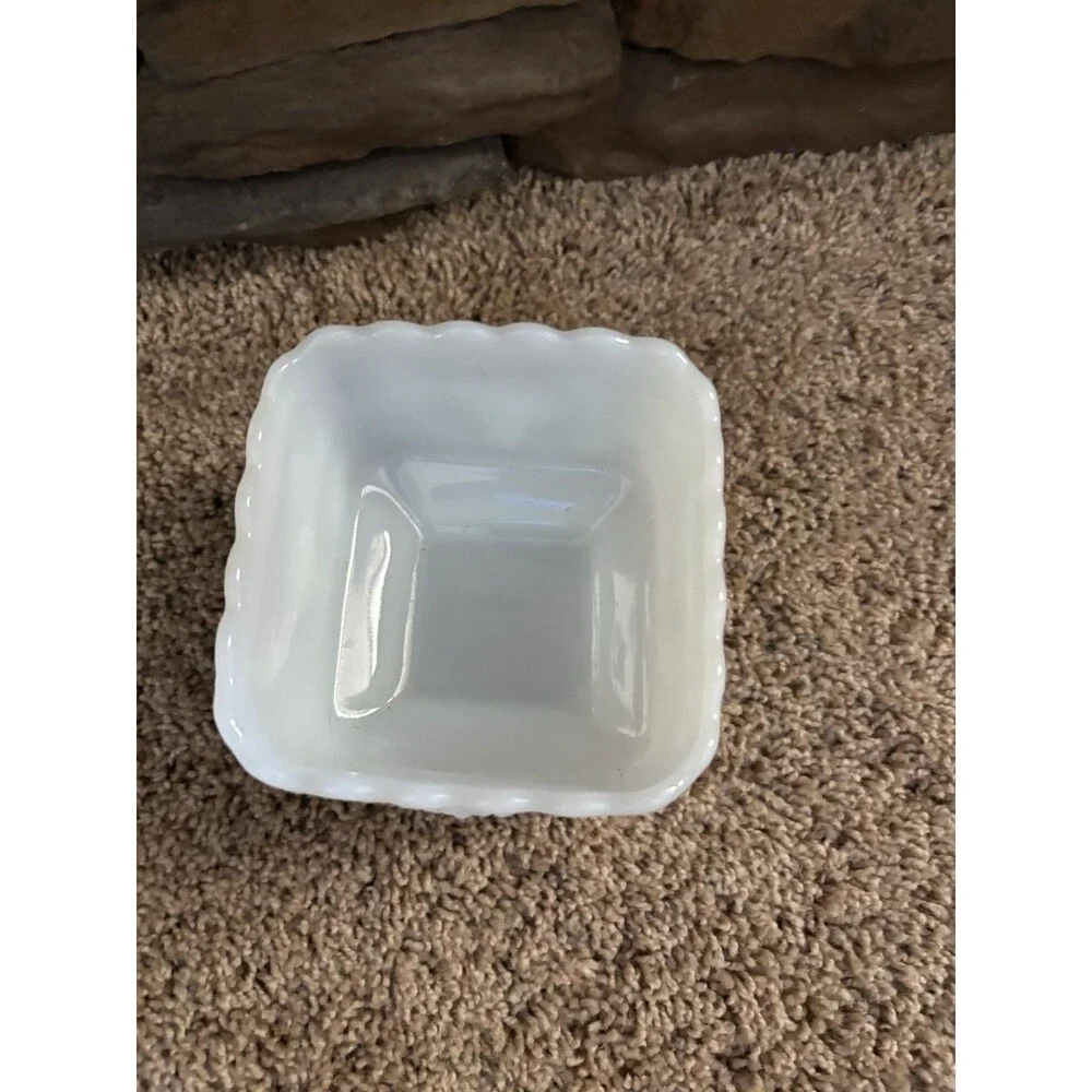 White Milk Glass Grape Decor Collectible Planter Candy Dish 4 Inch Square VTG